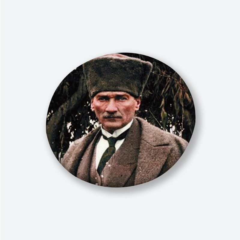 Atatürk'ün Portresi Baskılı 44MM İğneli Rozet