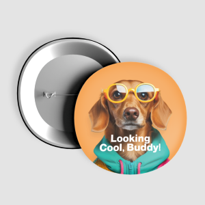 Looking Cool Buddy Yazılı Cool Köpek Tasarımlı İğneli Rozet