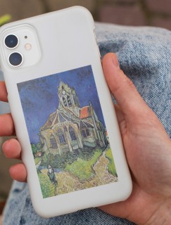 Vincent van Gogh'un Auvers'deki Kilise (1890) Tablosu Tasarımlı Beyaz iPhone 12 Telefon Kılıfı