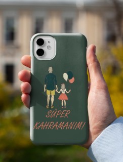 Süper Kahramanım Yazılı Baba Kız Temalı iPhone 13 Telefon Kılıfı