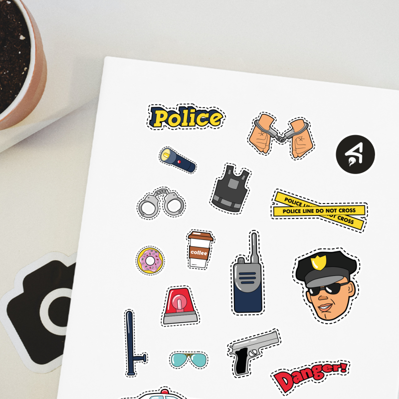Polisin Dünyası Tasarımlı A4 Kağıt 18'li Yetişkin Sticker Seti