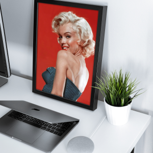 Kırmızı ve Marilyn Tasarımlı A3 Poster