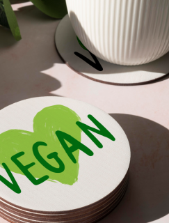 Vegan Yazılı Yeşil Kalp Tasarımlı 4'lü Yuvarlak Bardak Altlığı